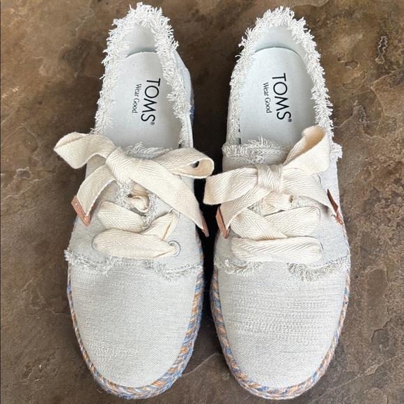 Toms Carolina Lace-Up Espadrille Sneaker - Picture 4 of 12